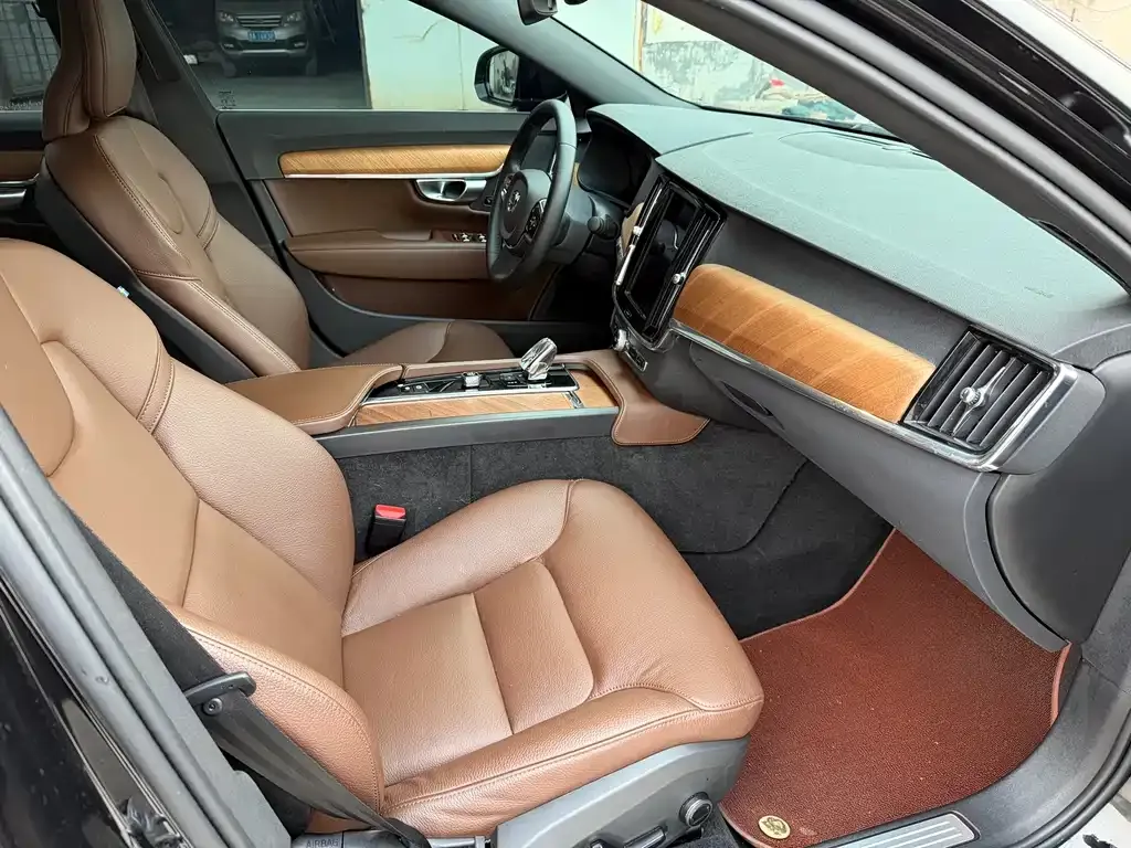 Volvo S90 — фото 4
