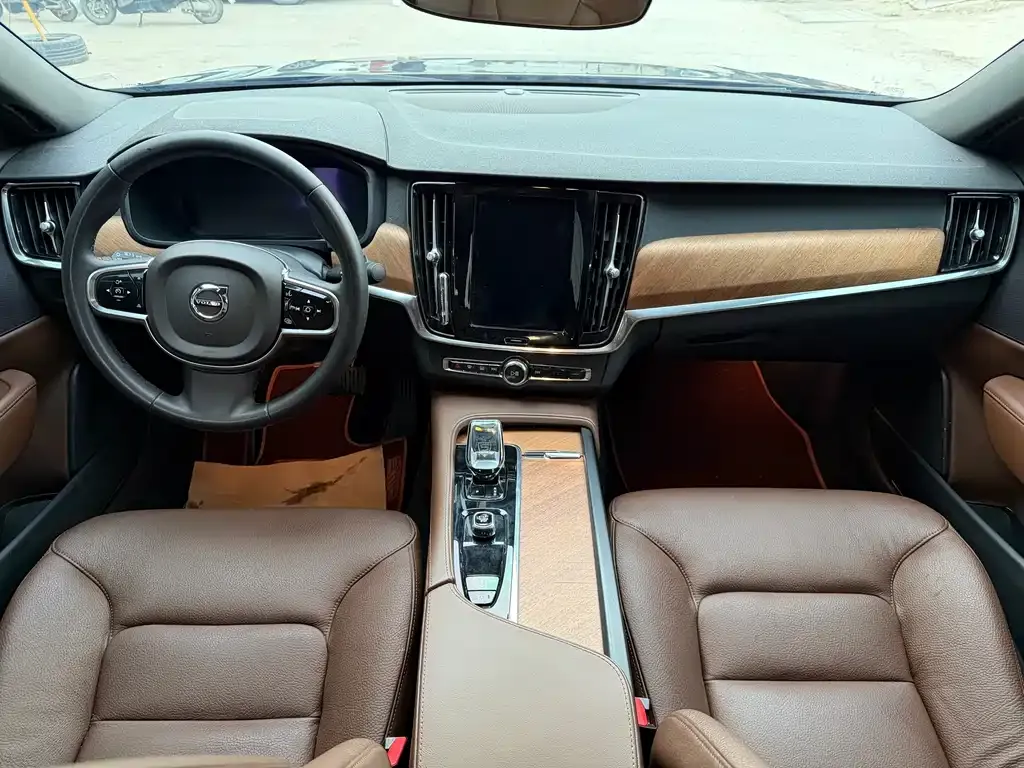 Volvo S90 — фото 8