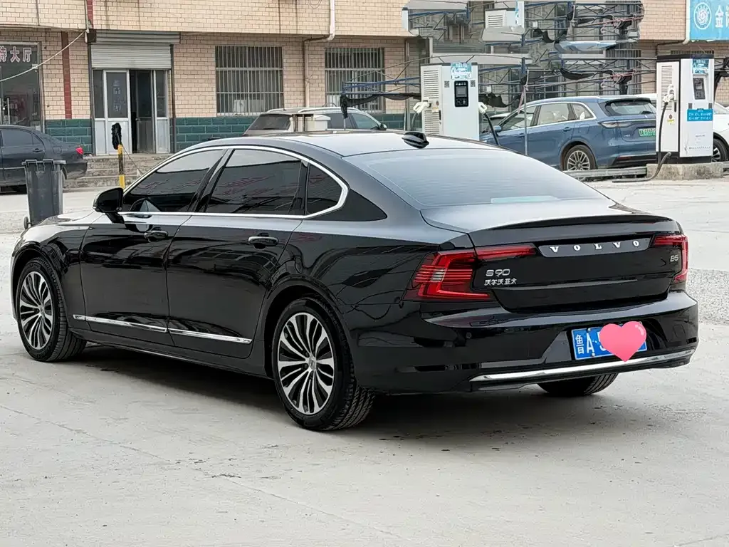 Volvo S90 — фото 5