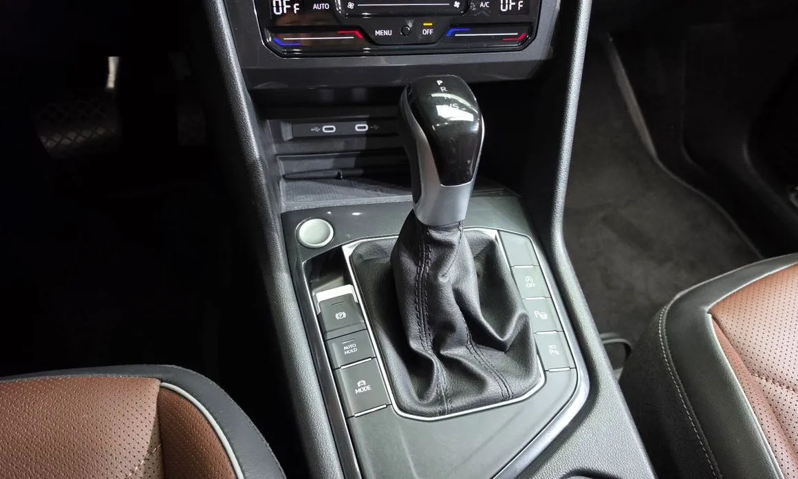 Volkswagen Tiguan — фото 5