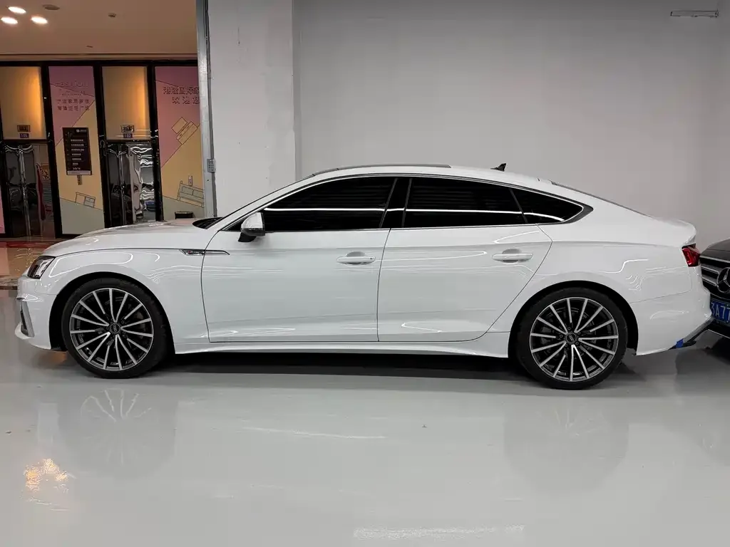 Audi A5 (Import) — фото 2