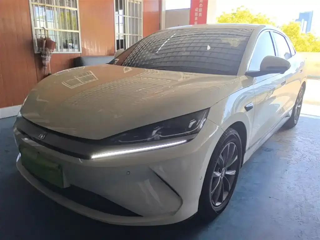 BYD Qin L