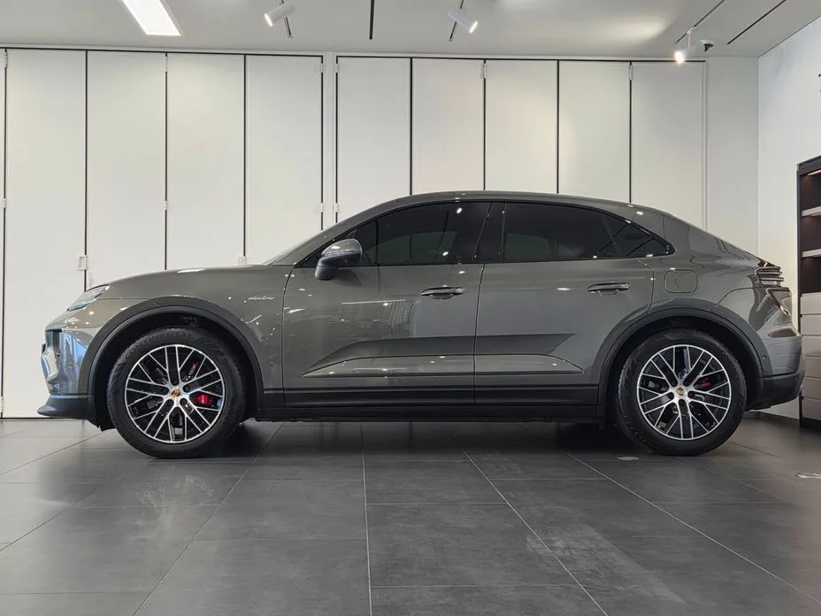 Porsche Macan — фото 8
