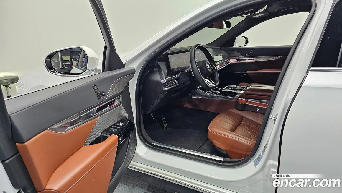 BMW 7-Series 2024 из KR, фото 4