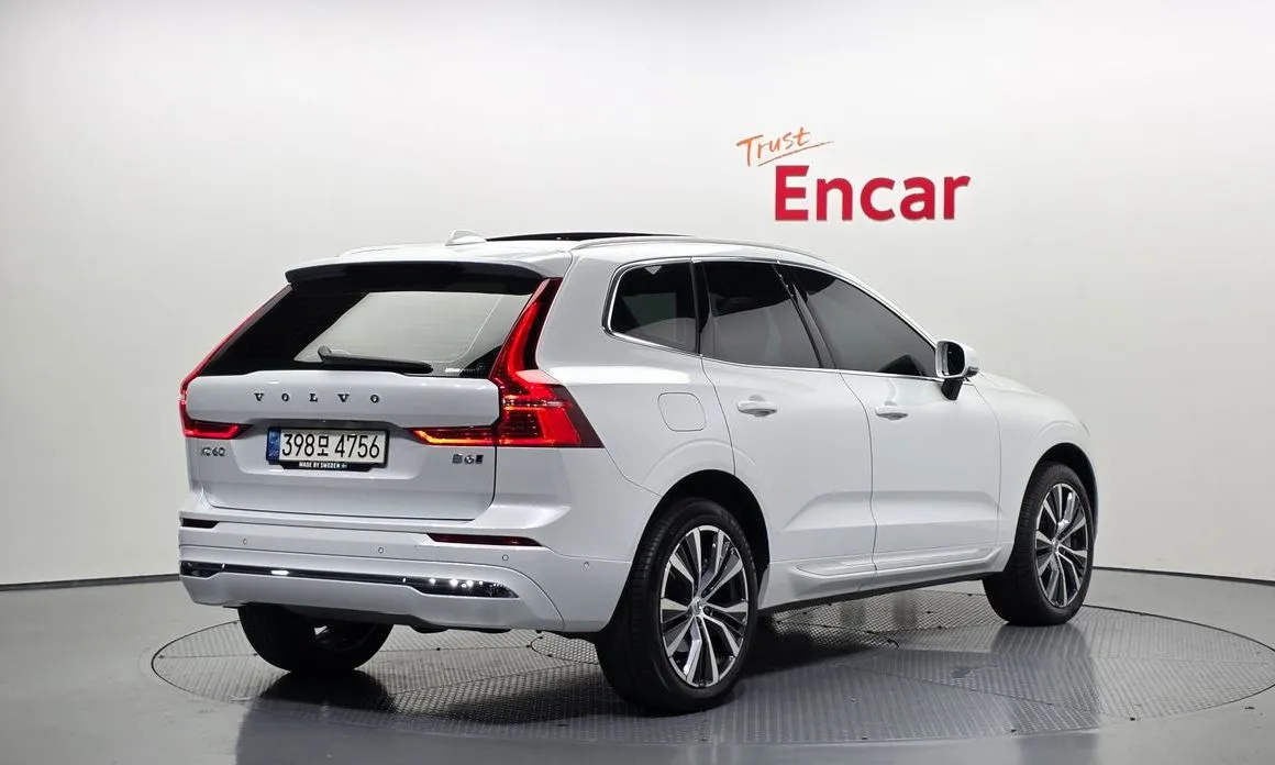 Volvo XC60 2022 из KR, фото 8