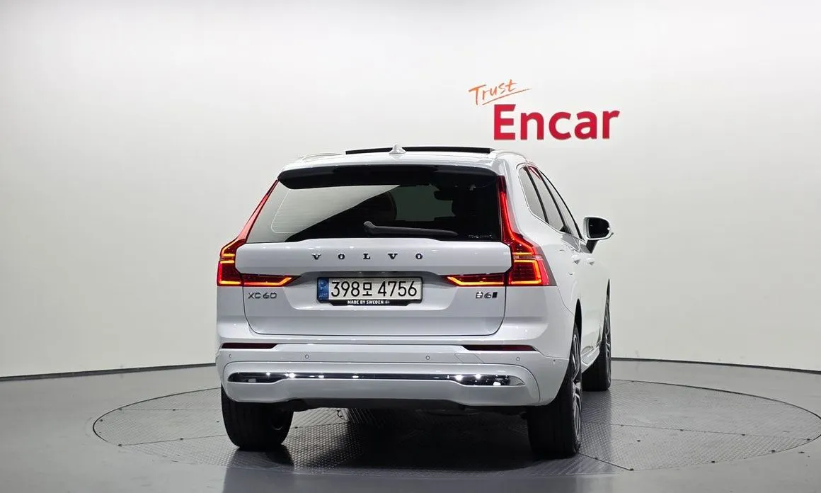 Volvo XC60 2022 из KR, фото 2