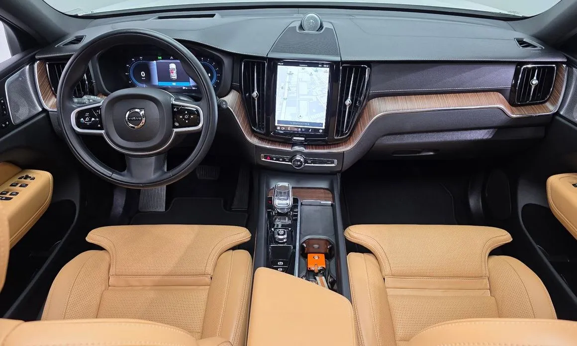 Volvo XC60 2022 из KR, фото 6
