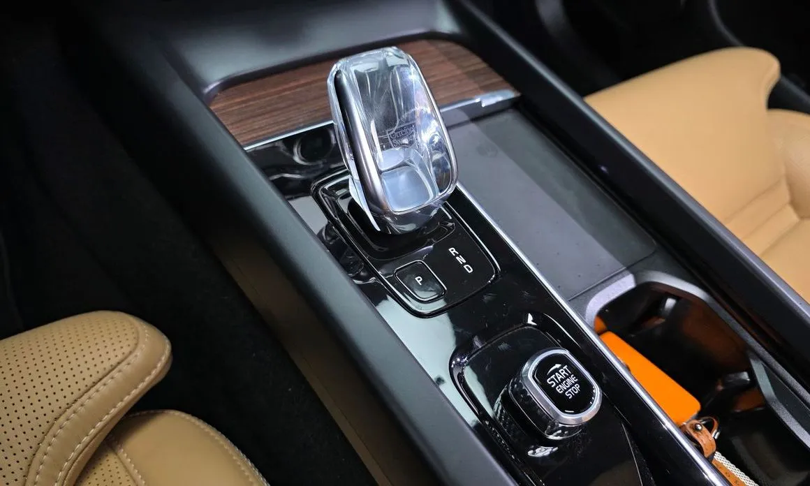 Volvo XC60 2022 из KR, фото 10