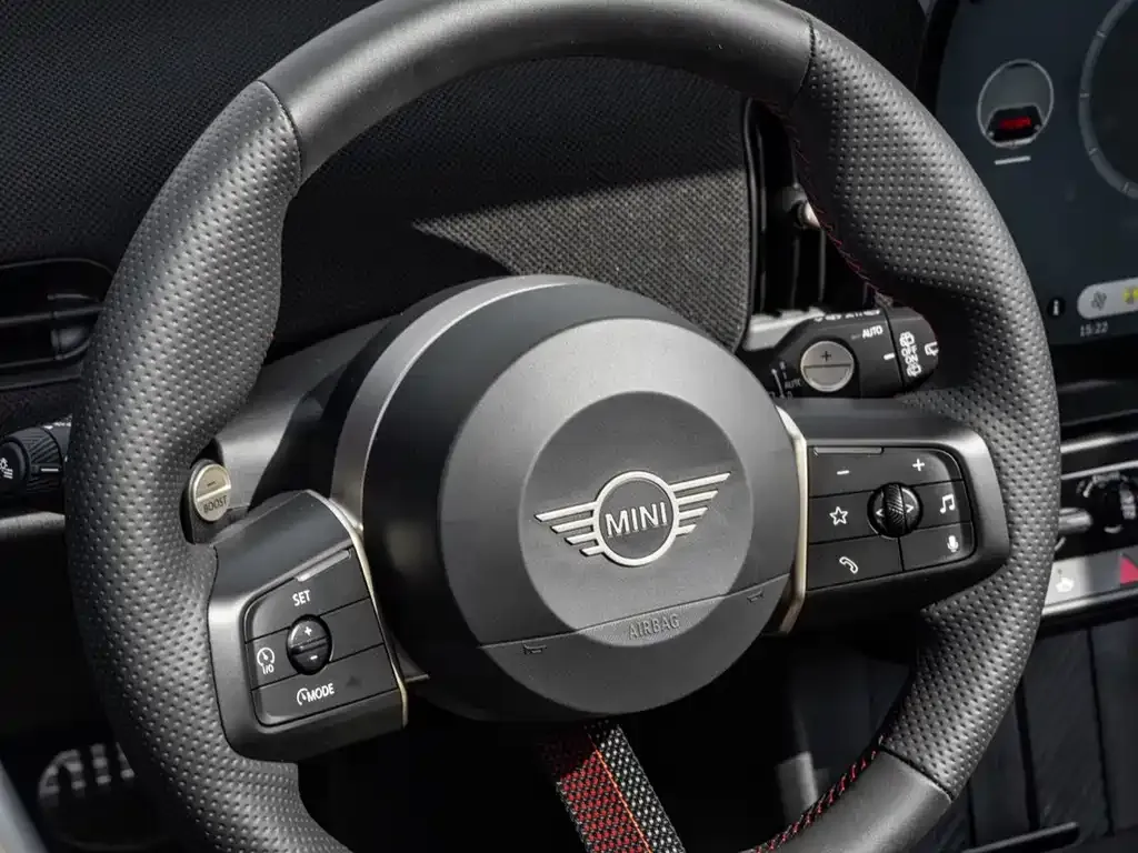 MINI JCW (John Cooper Works) — фото 6