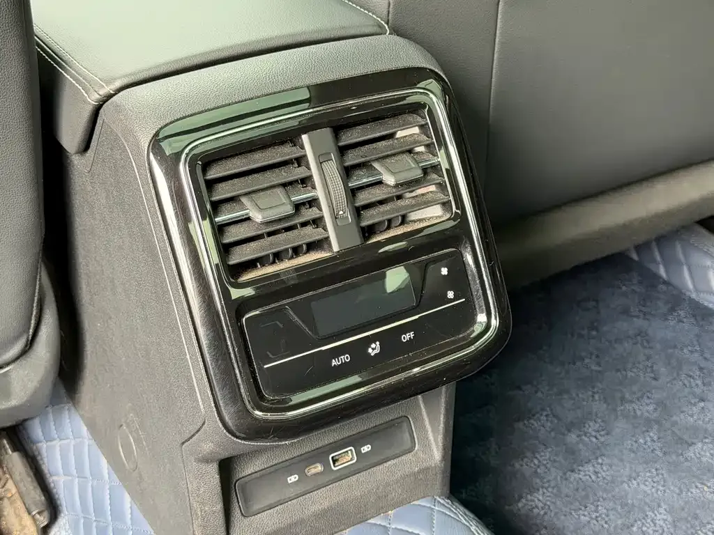 Volkswagen Passat — фото 2