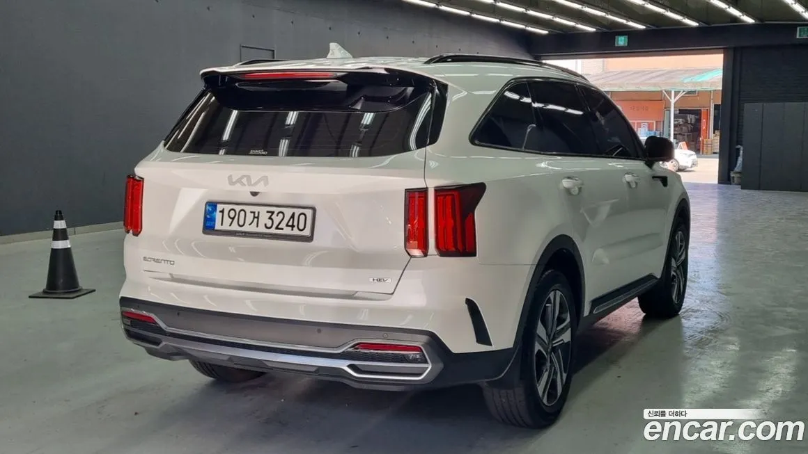Kia Sorento — фото 6
