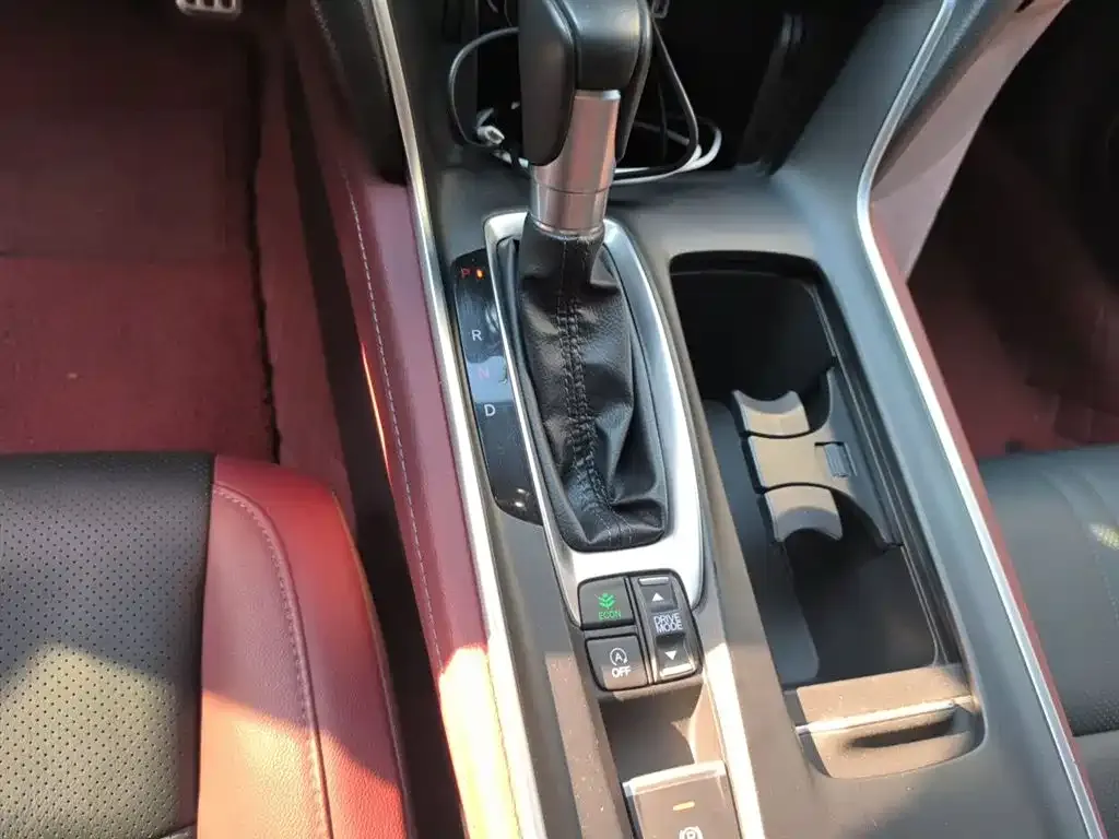 Honda Inspire — фото 10