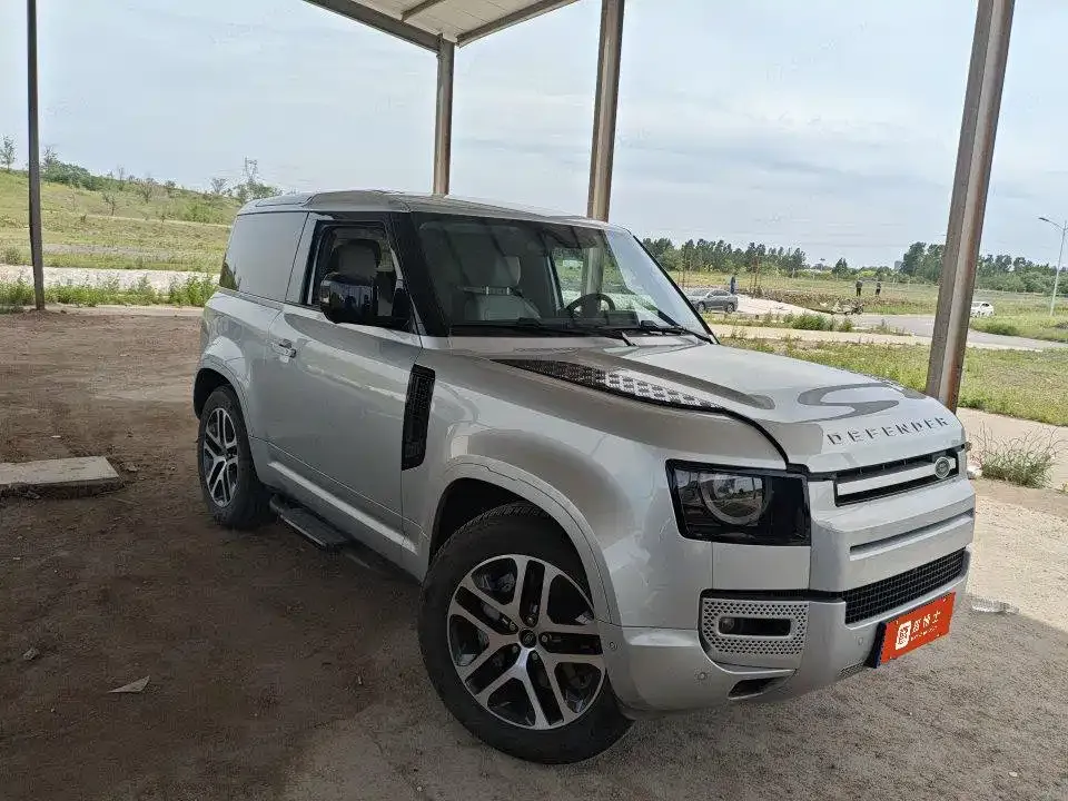 Land Rover Defender — фото 10
