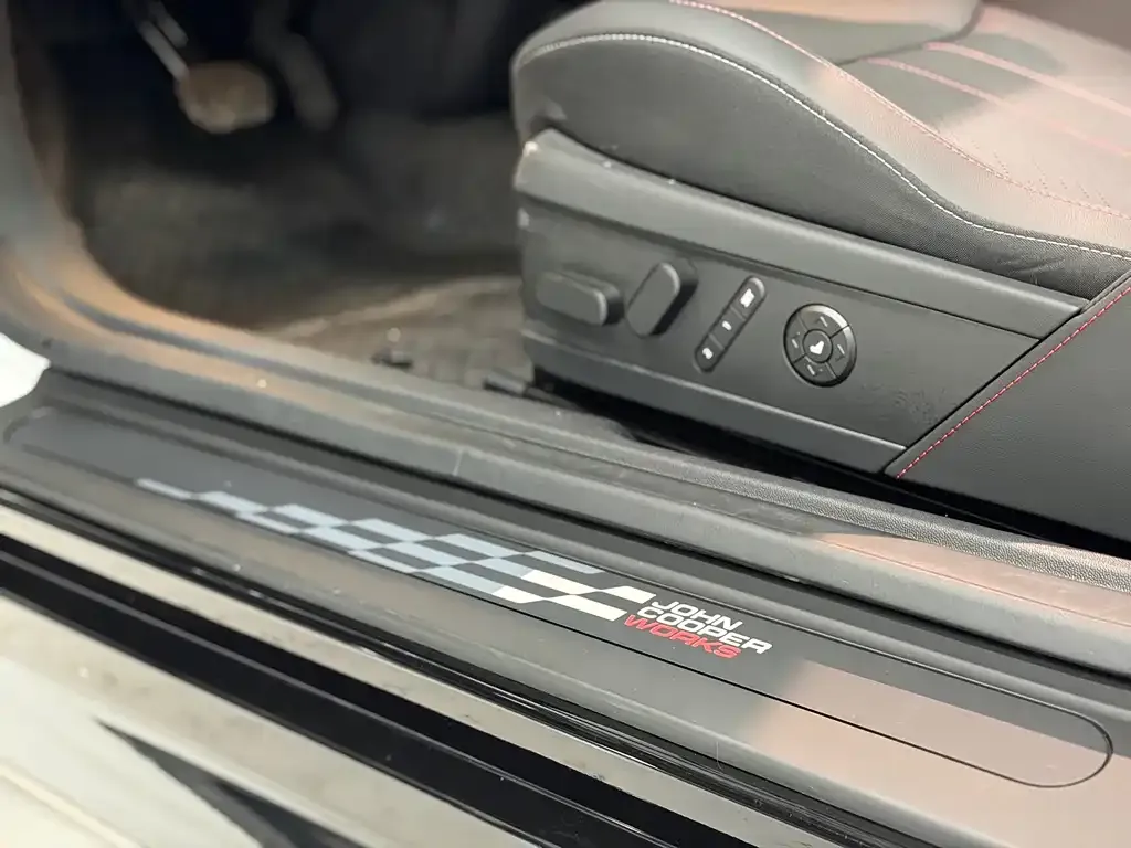 MINI JCW Electric 2025 из CN, фото 7