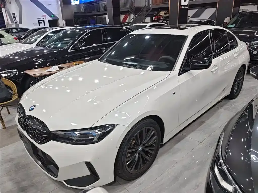 BMW 3 Series 2024 из CN, фото 3