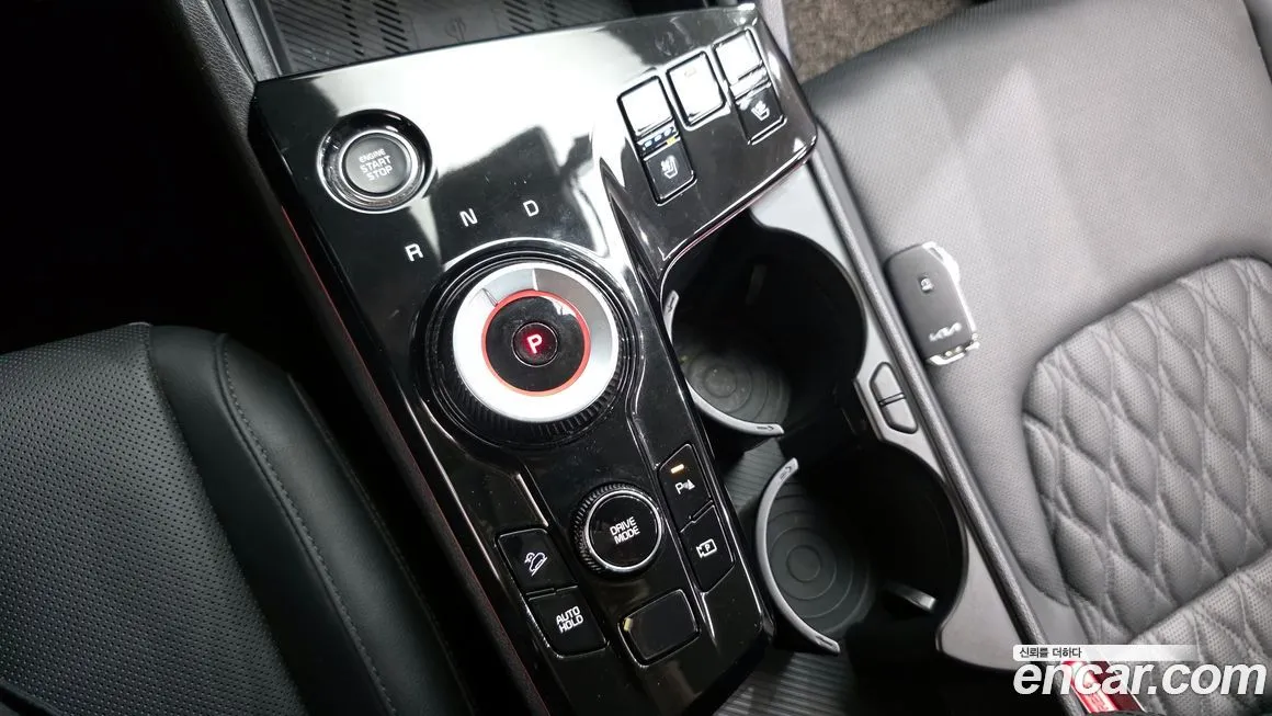 Kia Sportage — фото 8