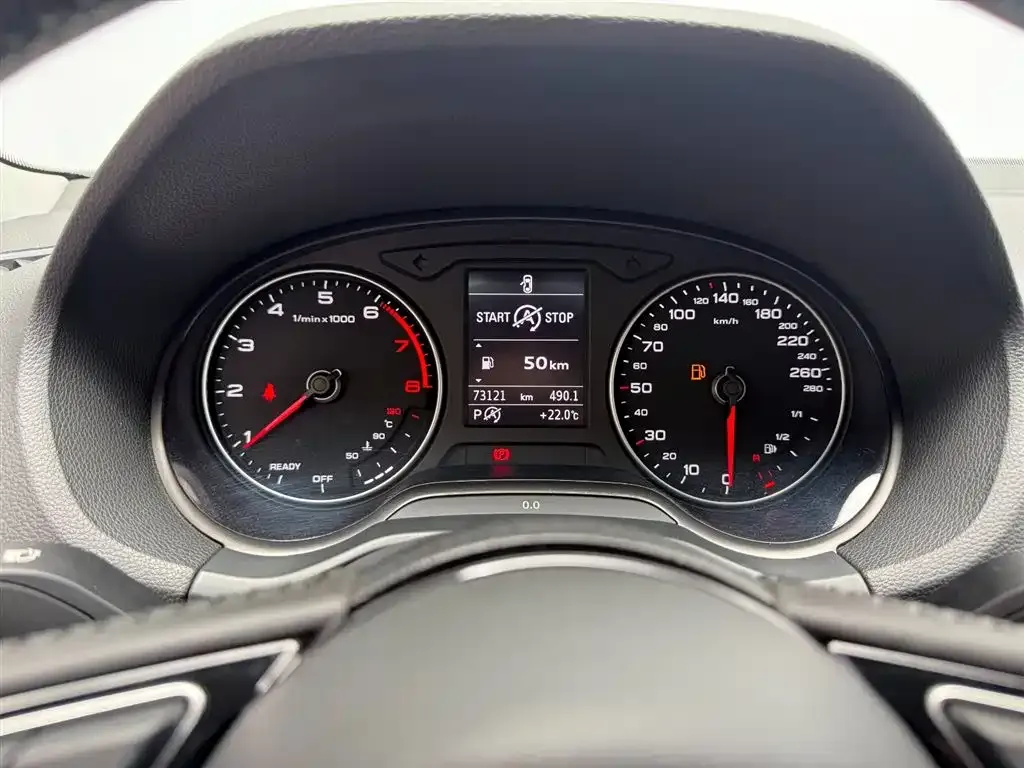 Audi Q2L 2021 из CN, фото 2