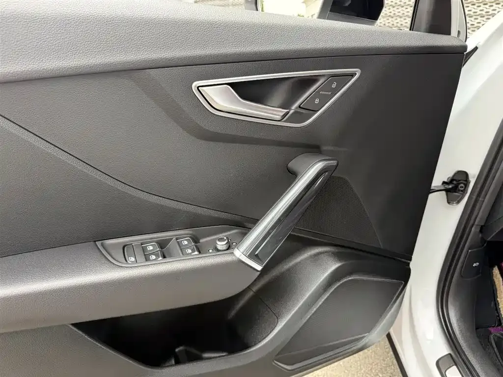 Audi Q2L 2021 из CN, фото 10