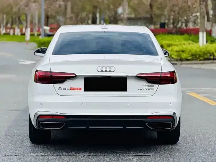 Audi A4L — фото 2