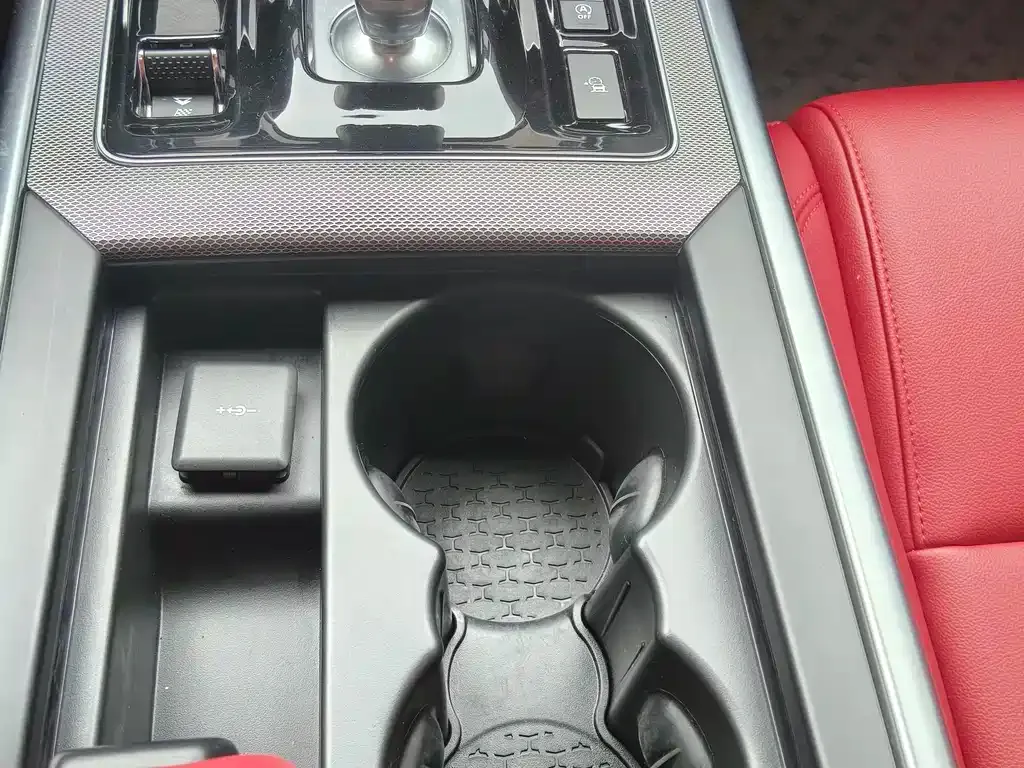 Jaguar XEL 2023 из CN, фото 7