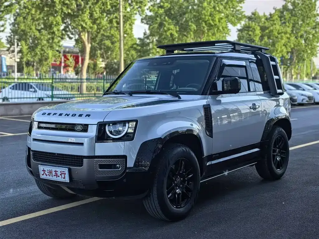 Land Rover Defender — фото 1