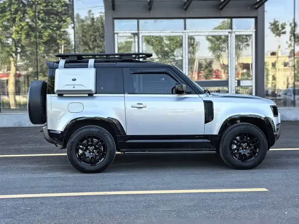 Land Rover Defender — фото 2