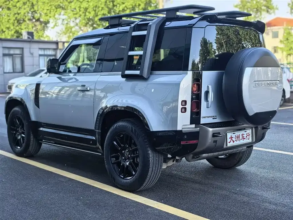 Land Rover Defender — фото 8
