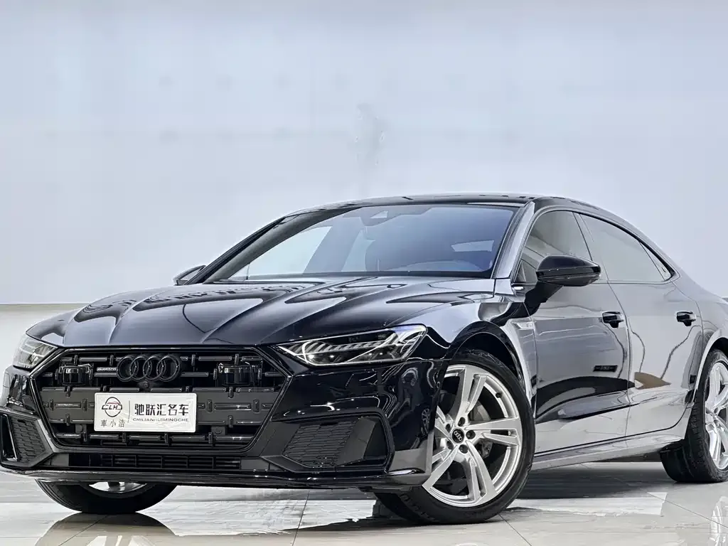 Audi A7L — фото 1