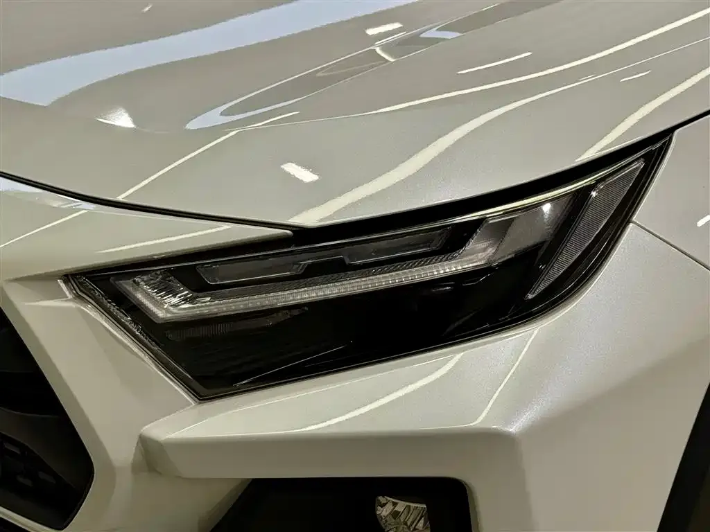 Toyota RAV4 — фото 10