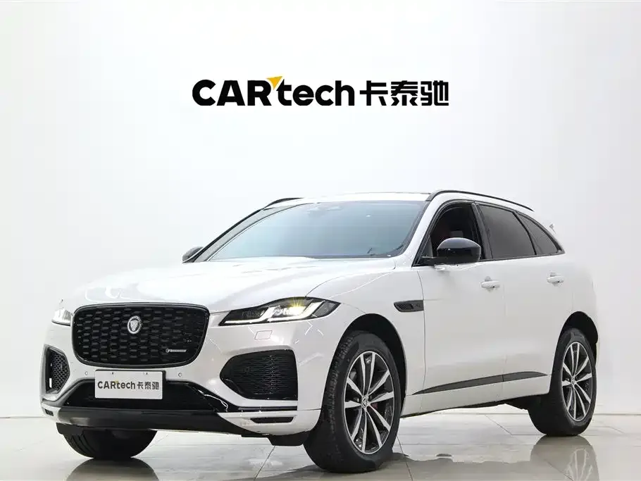 Jaguar F-PACE — фото 1