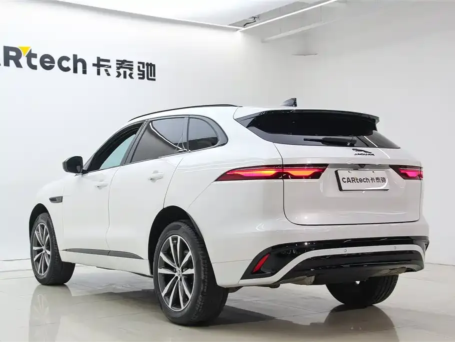 Jaguar F-PACE — фото 9