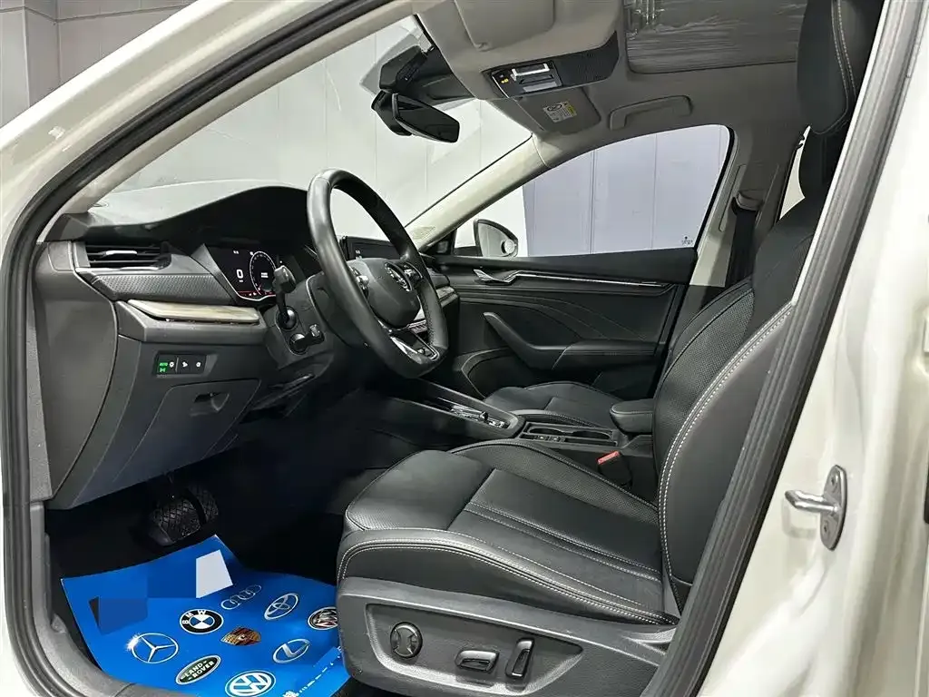 Skoda Octavia — фото 3