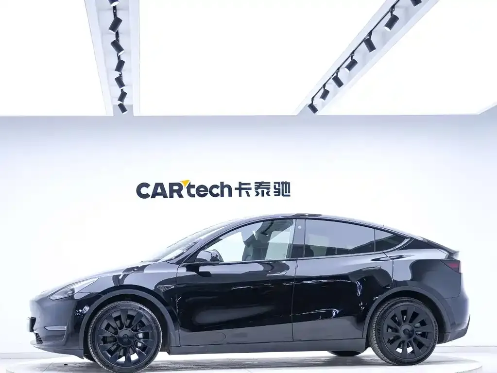 Tesla Model Y 2022 из CN, фото 3