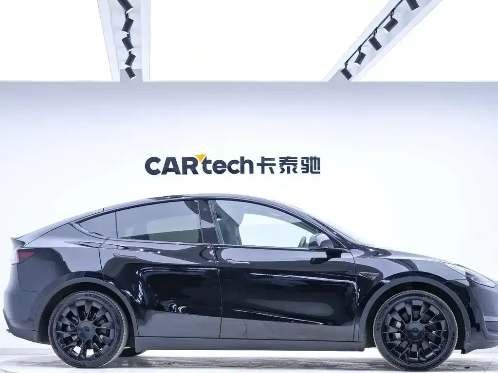 Tesla Model Y 2022 из CN, фото 9