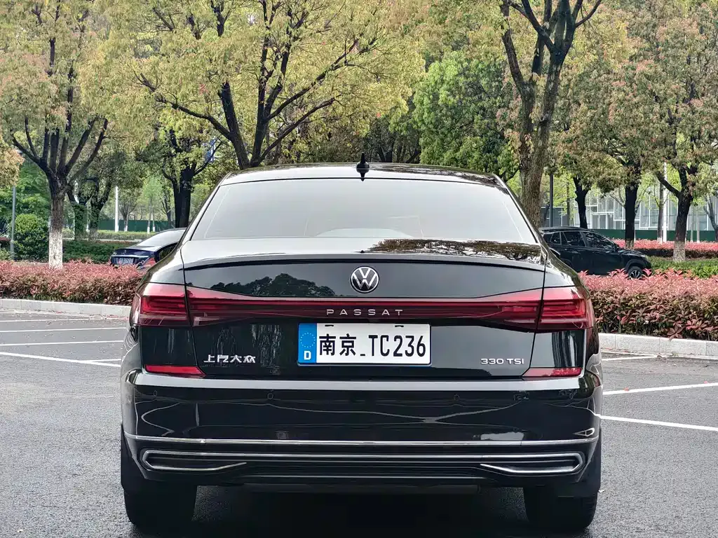 Volkswagen Passat — фото 4