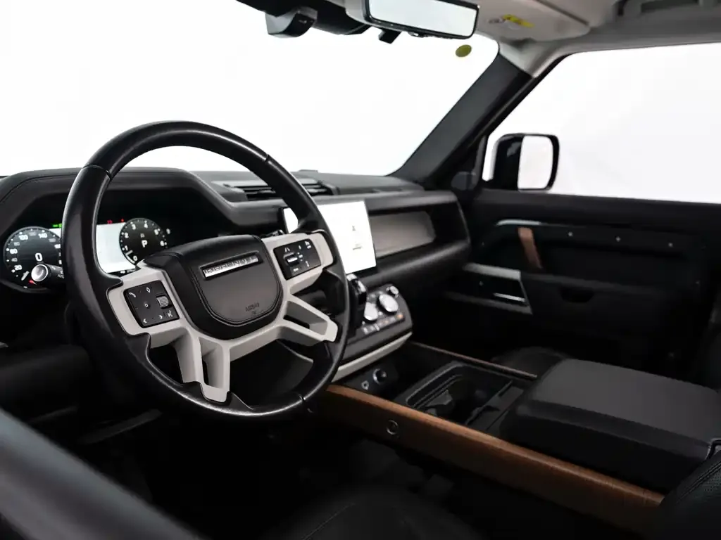 Land Rover Defender — фото 10