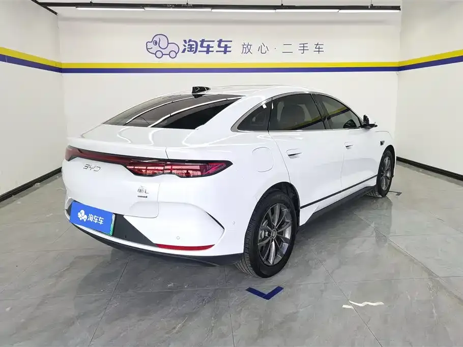 BYD Qin L — фото 8