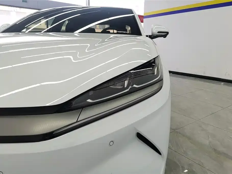 BYD Qin L — фото 9