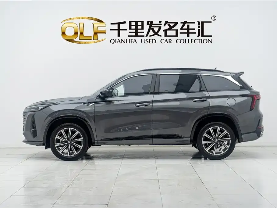 Changan CS75PLUS — фото 9
