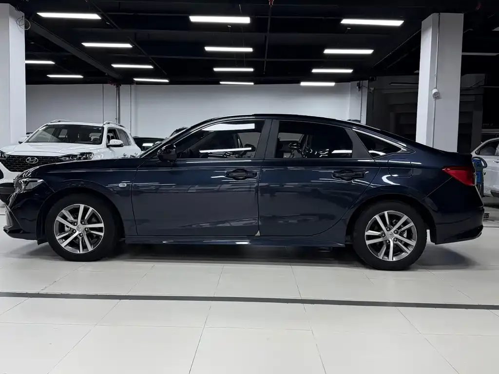 Honda Civic 2023 из CN, фото 4