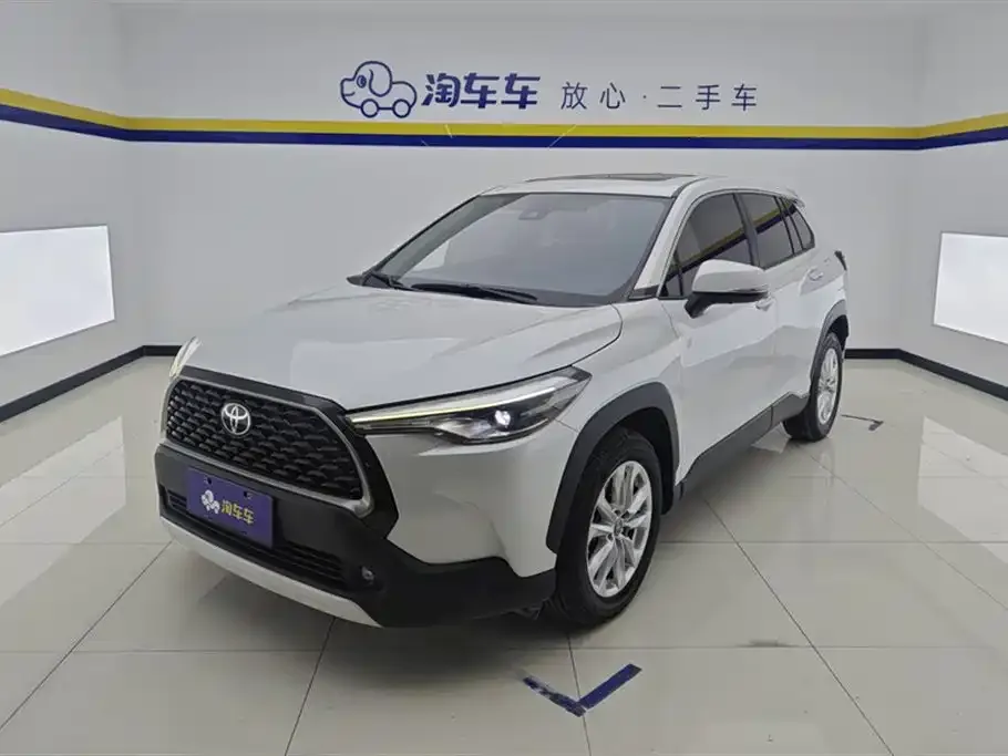 Toyota Corolla Cross — фото 1