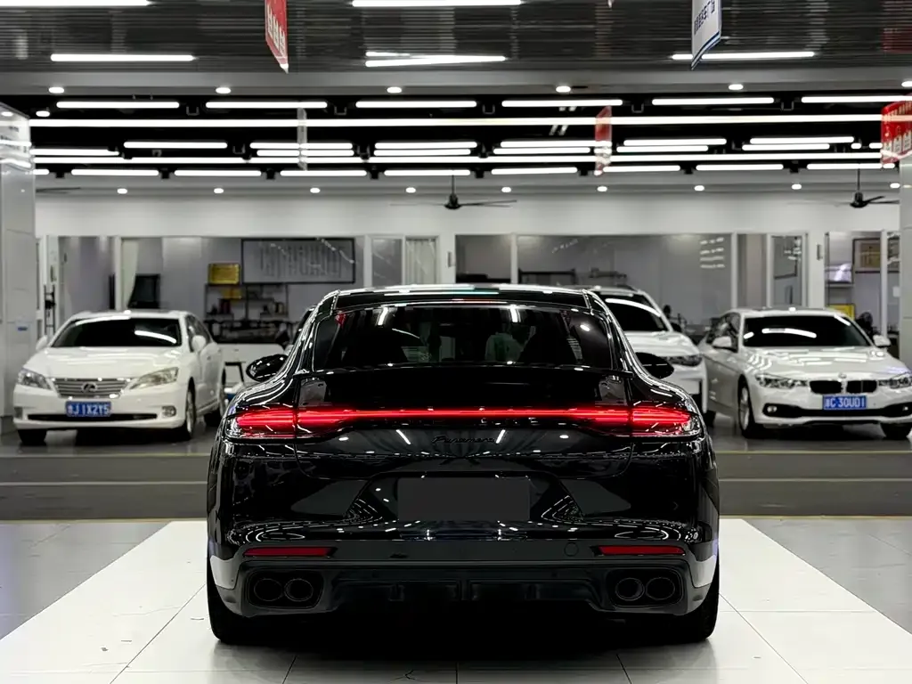 Porsche Panamera — фото 10