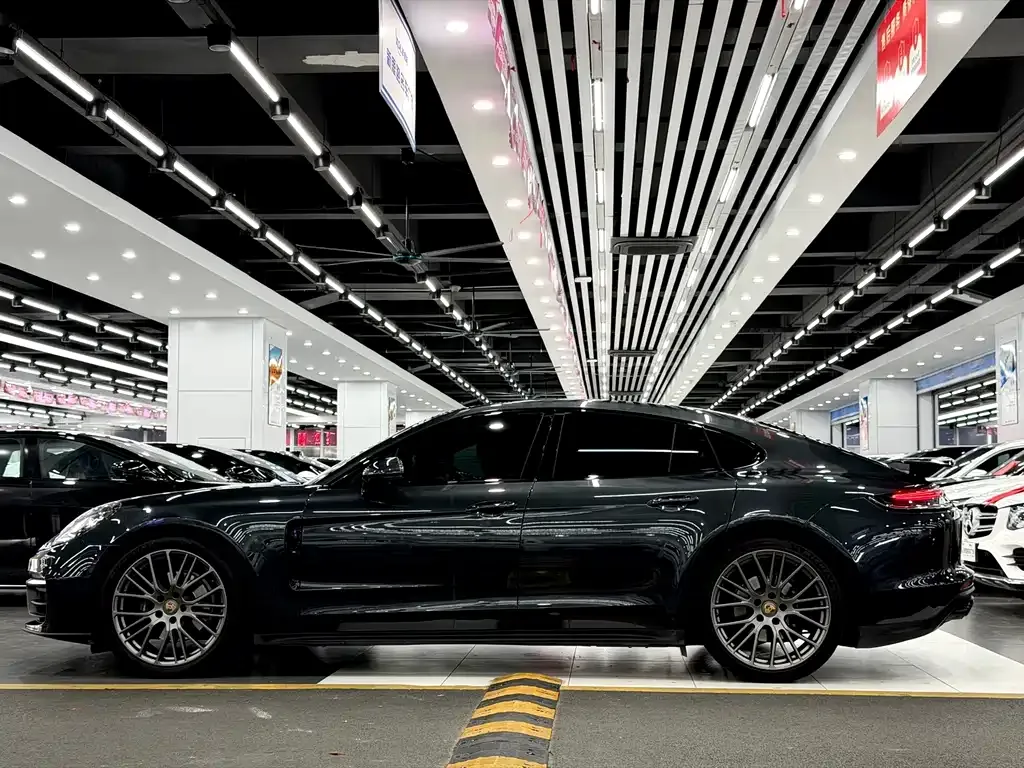 Porsche Panamera — фото 8