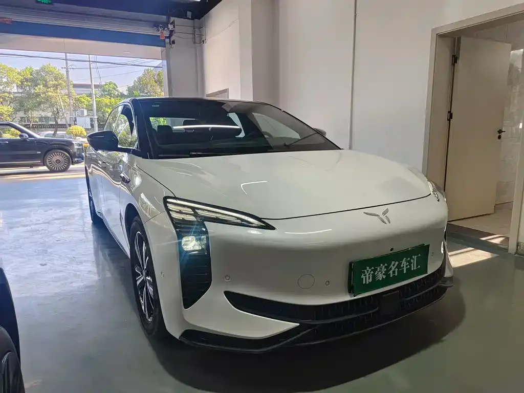 Hongqi EH7 2024 из CN, фото 5