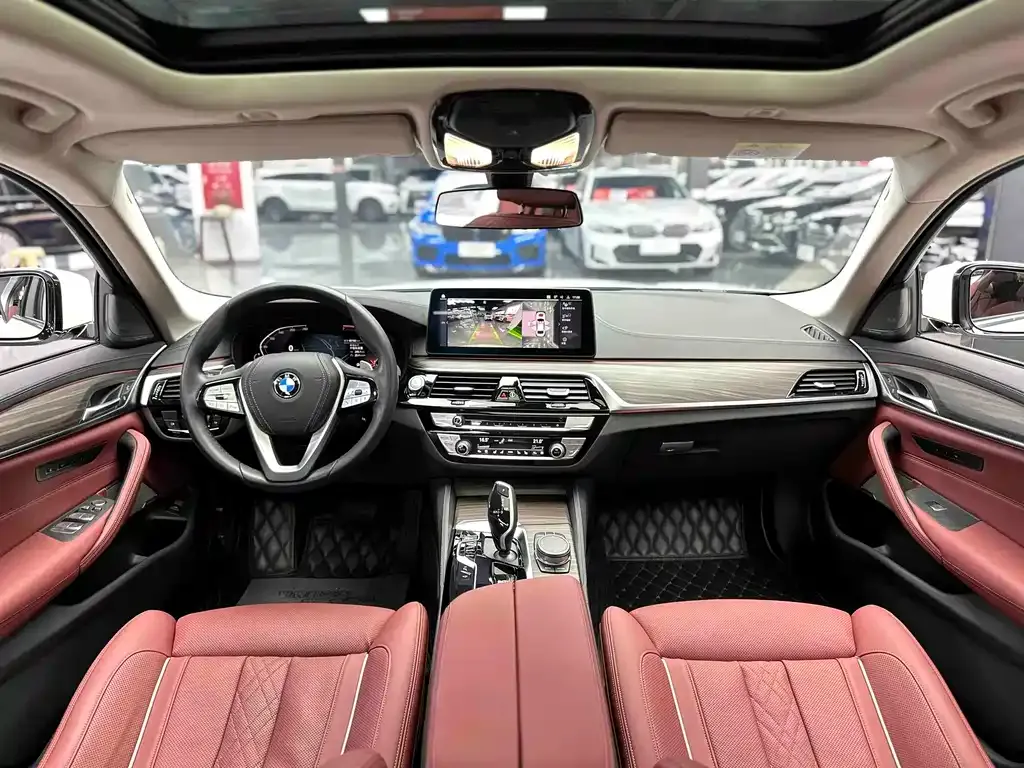 BMW 5 Series — фото 4