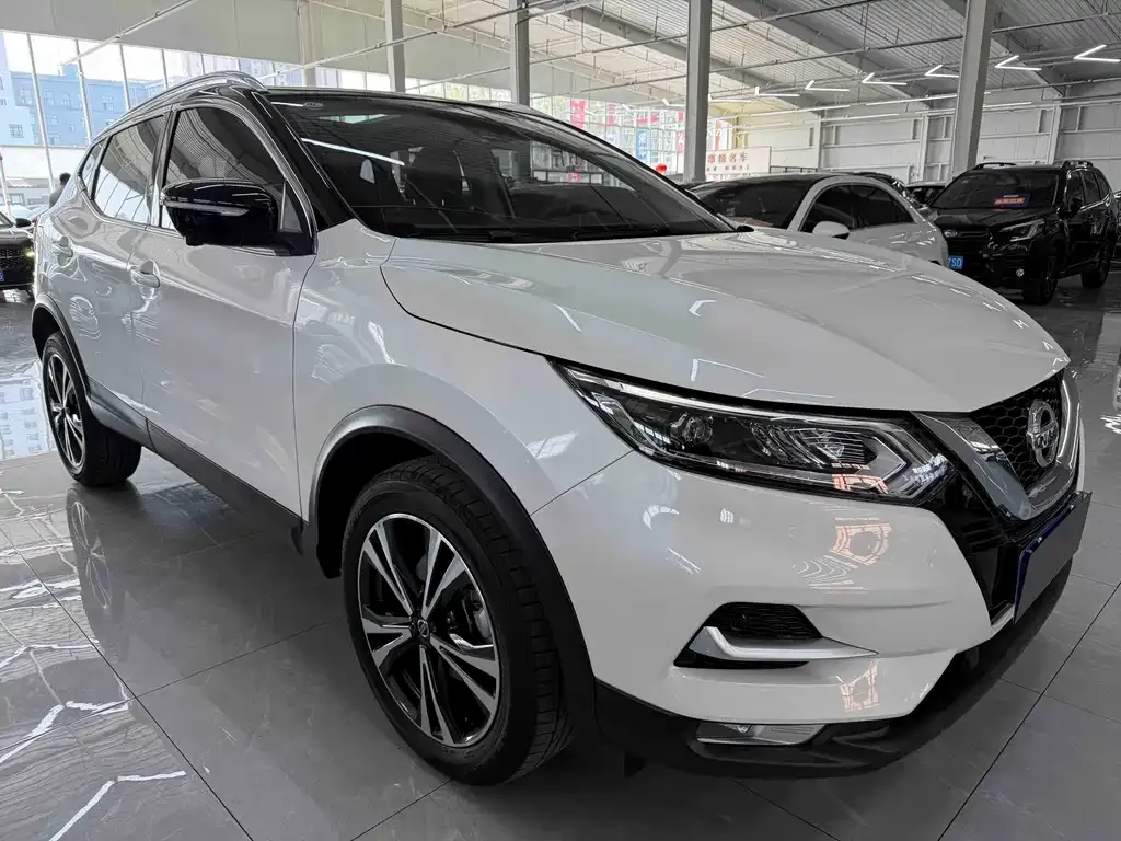 Nissan Qashqai — фото 5