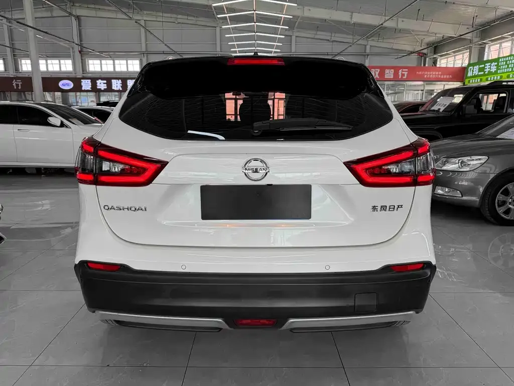 Nissan Qashqai — фото 6