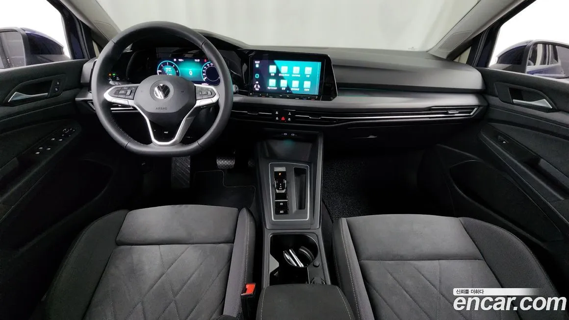 Volkswagen Golf 2022 из KR, фото 8