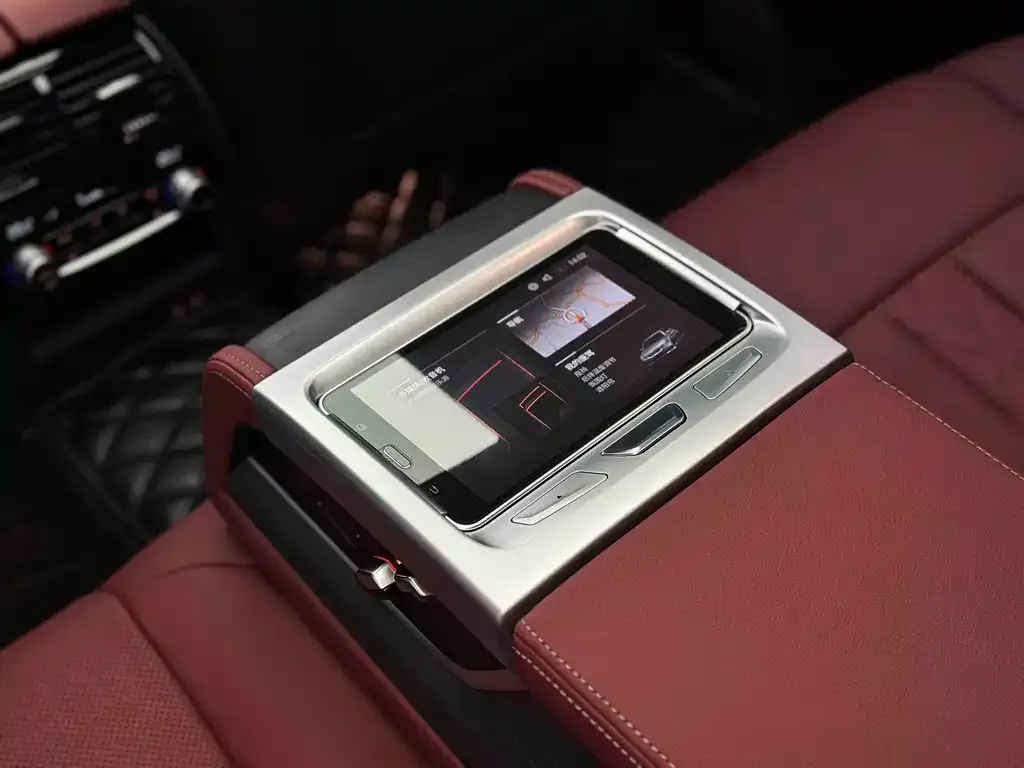 BMW 5 Series 2022 из CN, фото 2