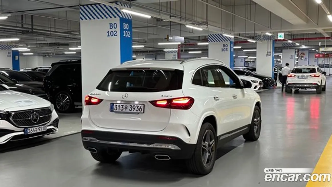 Mercedes-Benz GLA-Class — фото 7